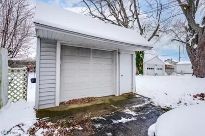 1042 Hartshorn Street, Alliance, OH 44601 - Photo 33