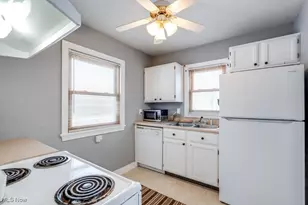 1042 Hartshorn St, Alliance, OH 44601 - Photo 5