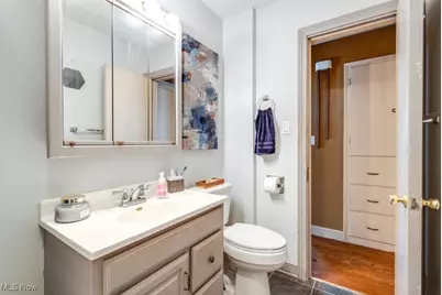 1042 Hartshorn Street, Alliance, OH 44601 - Photo 17