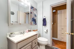 1042 Hartshorn St, Alliance, OH 44601 - Photo 17