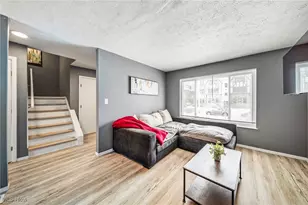 13400 S Woodland Rd, Loveland, OH 44120 - Photo 9