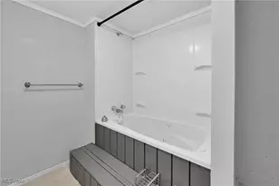 1417 Harrisburg Rd NE, Canton, OH 44705 - Photo 19