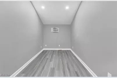 1417 Harrisburg Road NE, Canton, OH 44705 - Photo 5