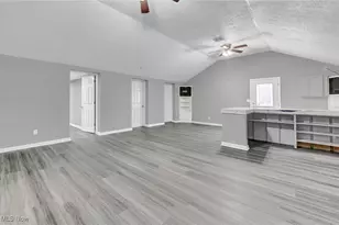 1417 Harrisburg Rd NE, Canton, OH 44705 - Photo 9