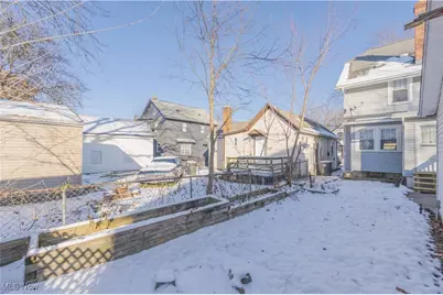 2246 7th Street SW, Akron, OH 44314 - Photo 31