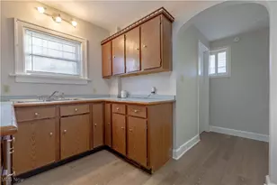 2246 7th St SW, Akron, OH 44314 - Photo 13