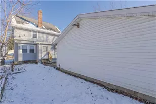 2246 7th St SW, Akron, OH 44314 - Photo 33