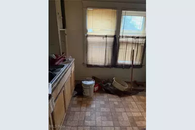 14413 Potomac Avenue, East Cleveland, OH 44112 - Photo 7