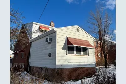 21202 Hillgrove Avenue, Maple Heights, OH 44137 - Photo 3