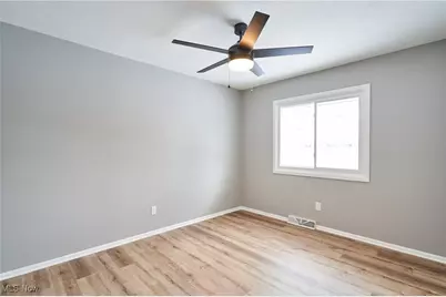 30705 Grant Street, Wickliffe, OH 44092 - Photo 19