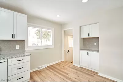 30705 Grant Street, Wickliffe, OH 44092 - Photo 9