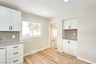 30705 Grant St, Wickliffe, OH 44092 - Photo 9