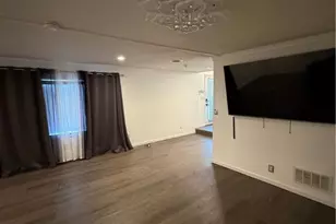 662 Kenilworth Ave, Sheffield Lake, OH 44054 - Photo 19