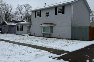 662 Kenilworth Ave, Sheffield Lake, OH 44054 - Photo 3