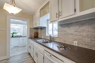 1133 Mt Vernon Ave, Akron, OH 44310 - Photo 19