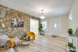 1133 Mt Vernon Ave, Akron, OH 44310 - Photo 5