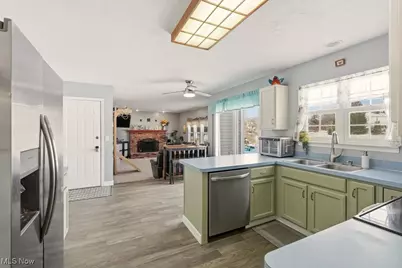 415 Normandy Court, Aurora, OH 44202 - Photo 7