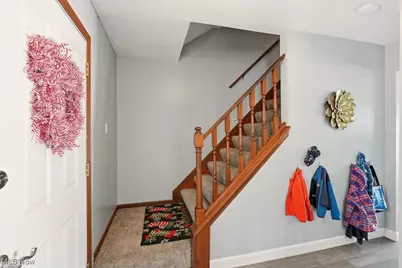 415 Normandy Court, Aurora, OH 44202 - Photo 5