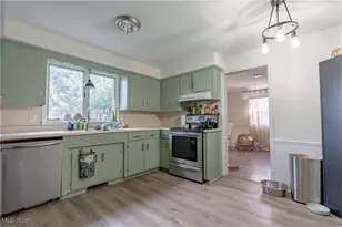 815 44th St NE, Canton, OH 44714 - Photo 7