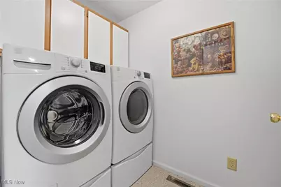 4402 Dalbury Avenue NE, Canton, OH 44714 - Photo 23