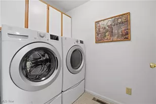 4402 Dalbury Ave NE, Canton, OH 44714 - Photo 23