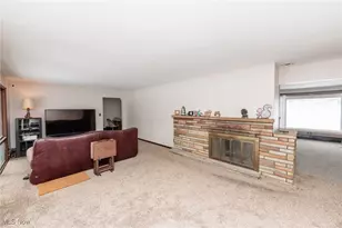 8963 Abbey Rd, North Royalton, OH 44133 - Photo 7