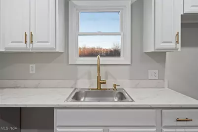 616 Johnson Avenue, Alliance, OH 44601 - Photo 19