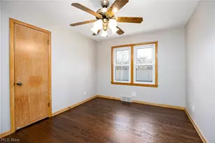 364 Mowbray Rd, Akron, OH 44333 - Photo 19