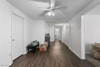 2823 Columbus Road NE, Canton, OH 44705 - Photo 7