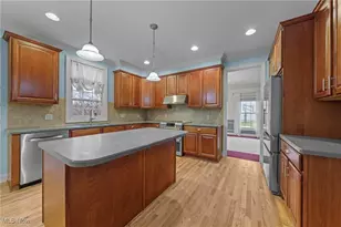 635 Prestige Woods Blvd, Aurora, OH 44202 - Photo 9