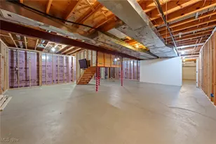 635 Prestige Woods Blvd, Aurora, OH 44202 - Photo 31