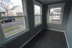 1030 Arlington Ave SW, Canton, OH 44706 - Photo 9