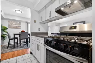 8067 Independence Dr, Mentor, OH 44060 - Photo 7