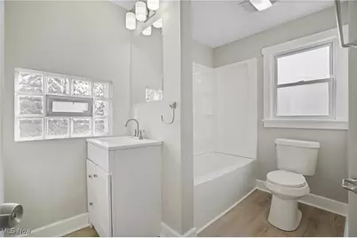 508 E Tallmadge Avenue, Akron, OH 44310 - Photo 17