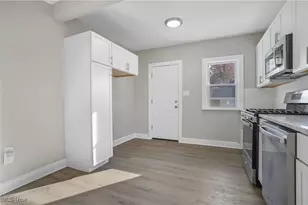 508 E Tallmadge Ave, Akron, OH 44310 - Photo 9