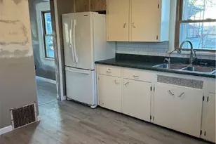 539 Wells Ave, Louisville, OH 44641 - Photo 5