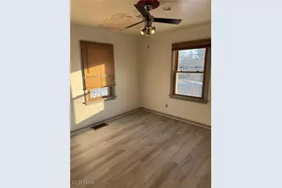 539 Wells Avenue, Louisville, OH 44641 - Photo 7