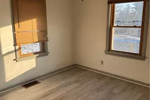 539 Wells Ave, Louisville, OH 44641 - Photo 7