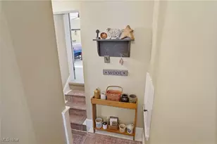 2242 16th St, Cuyahoga Falls, OH 44223 - Photo 33