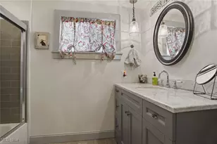 2242 16th St, Cuyahoga Falls, OH 44223 - Photo 25