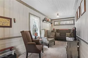 2242 16th St, Cuyahoga Falls, OH 44223 - Photo 9