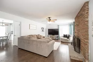 15446 Drake Rd, Strongsville, OH 44136 - Photo 9