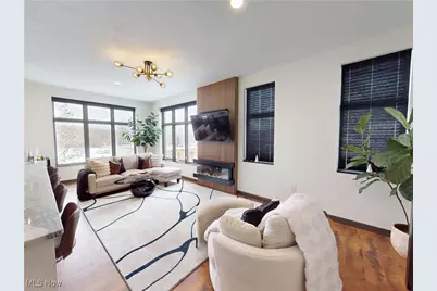 121 N Howard Street, Akron, OH 44308 - Photo 3