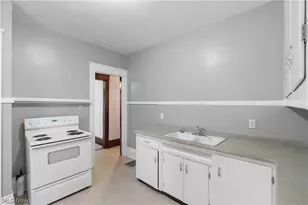 827 9th St SW, Massillon, OH 44647 - Photo 17