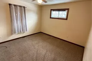 108 Sullivan Cir, Weirton, WV 26062 - Photo 13