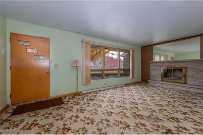 1035 Lois Avenue NW, North Canton, OH 44720 - Photo 3