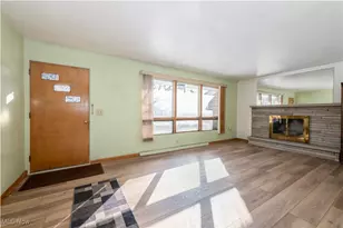 1035 Lois Ave NW, North Canton, OH 44720 - Photo 3