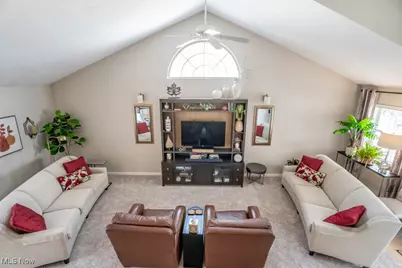 4632 Creekside Drive, Kent, OH 44240 - Photo 9