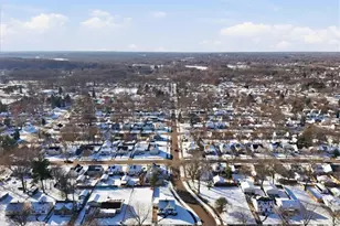 1188 Hardesty Blvd, Akron, OH 44320 - Photo 11