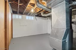 1188 Hardesty Blvd, Akron, OH 44320 - Photo 31